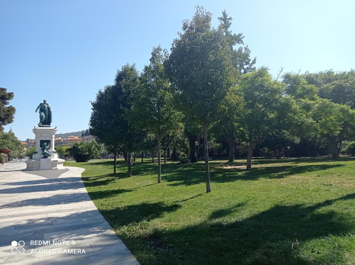 Studette En Plein Coeur Du Vieux Nizza Exterior foto